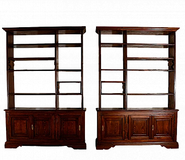 Pair of symmetrical spruce bookcases, early 20th century