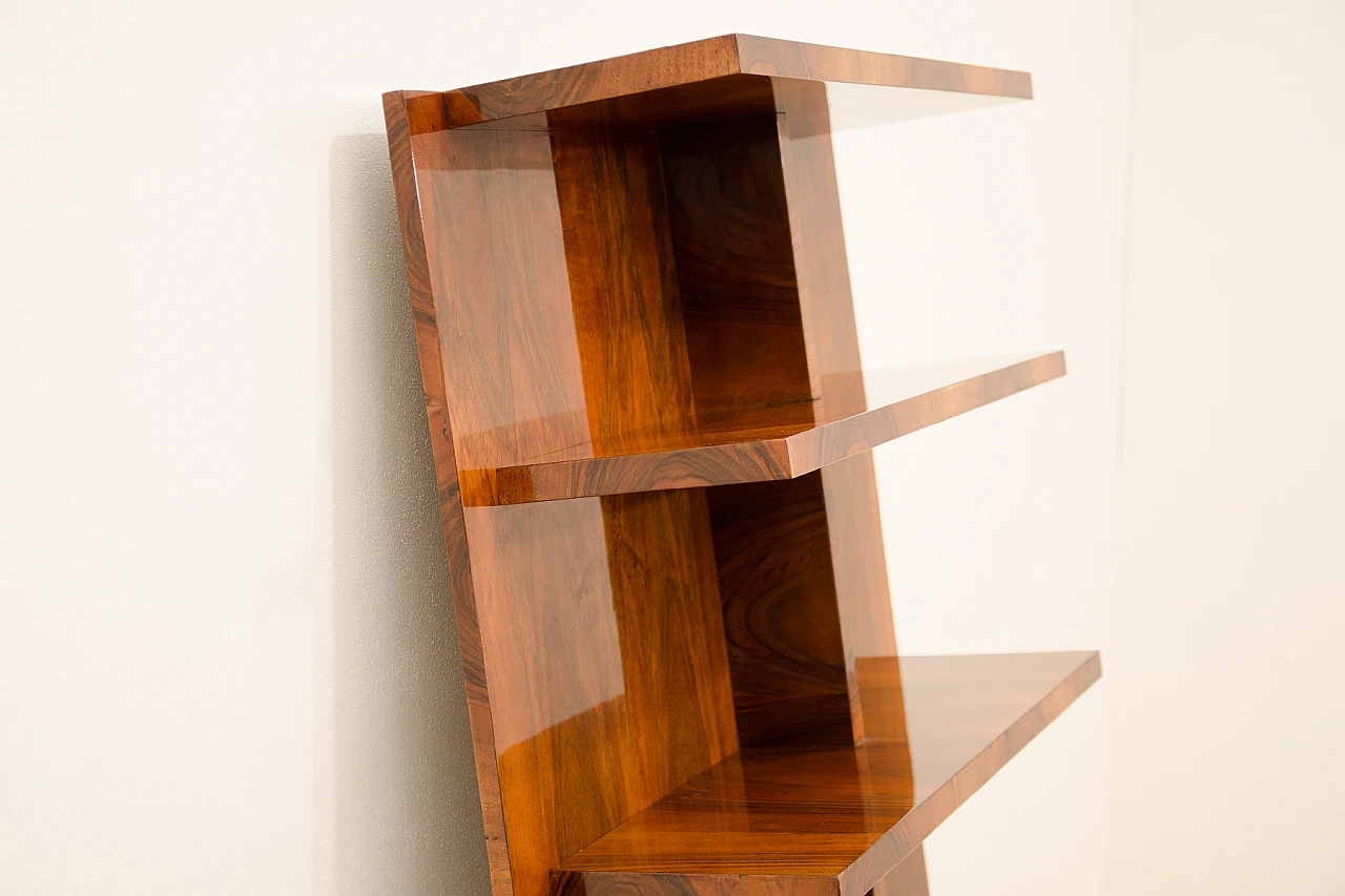 Libreria pensile cecoslovacca in noce, anni '30 8