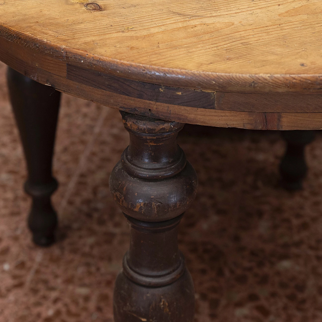 Extendable table with solid spruce top, mid-19th century 6