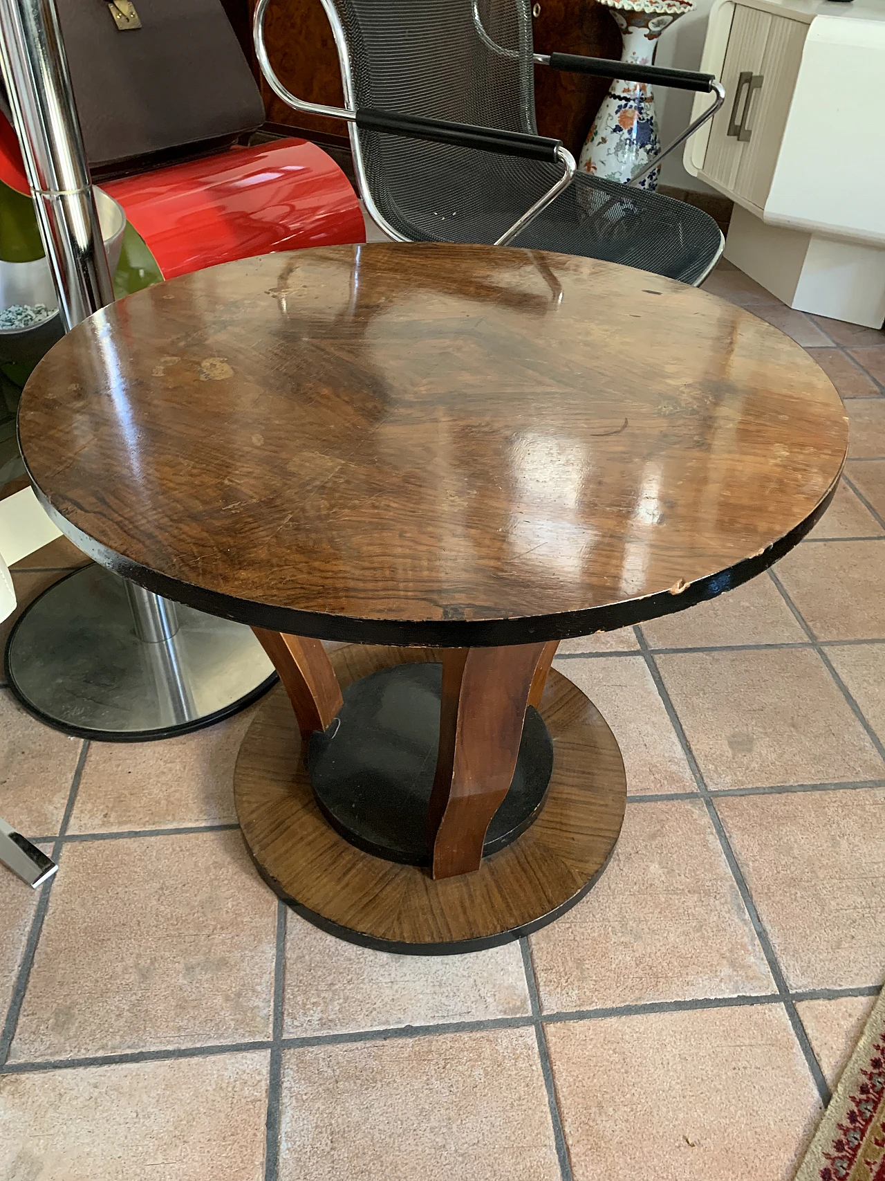Art Deco round wood coffee table, 1950s 1