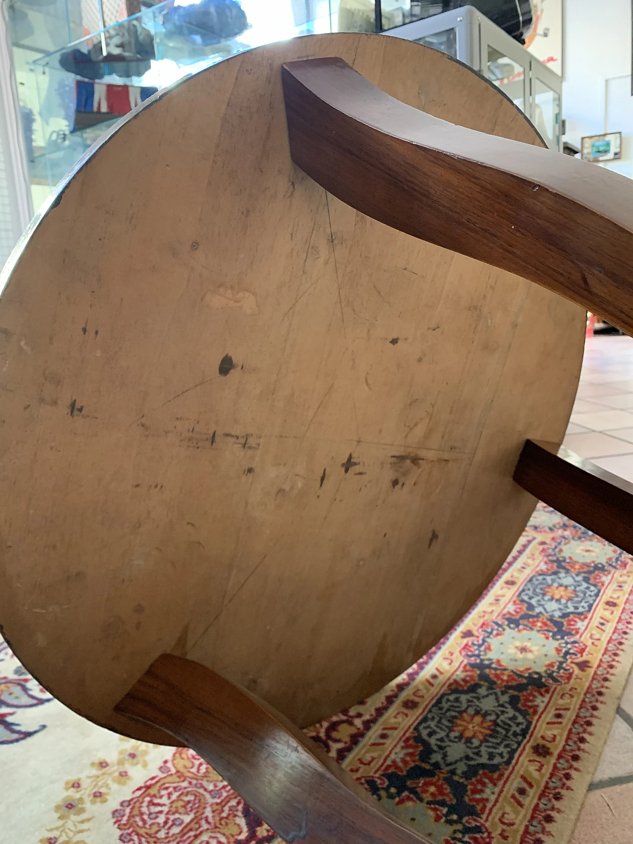 Tavolino Art Déco rotondo in legno, anni '50 5