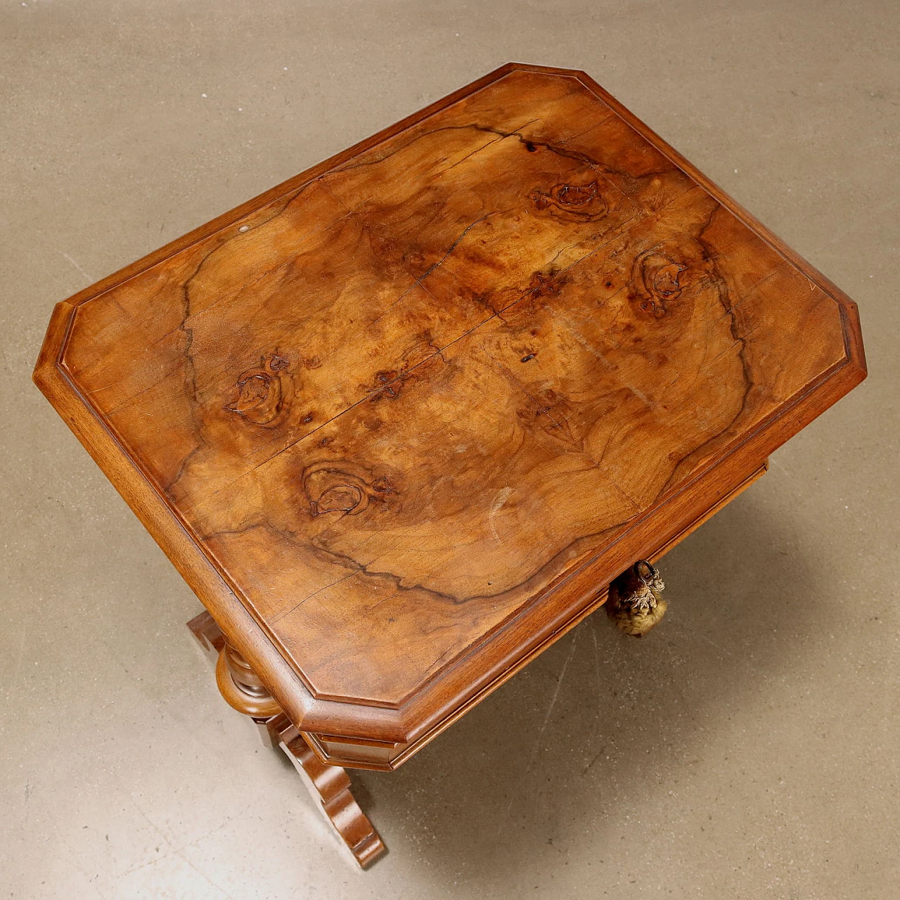 Walnut and cherry wood side table with drawers, 19th century 3
