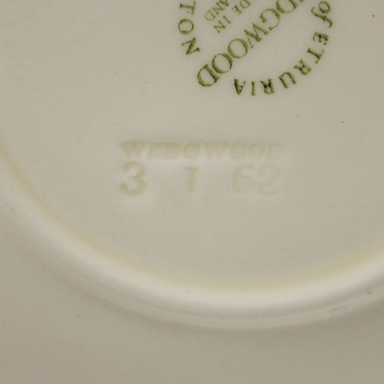 Wedgwood porcelain tea service by Etruria & Barlston 7