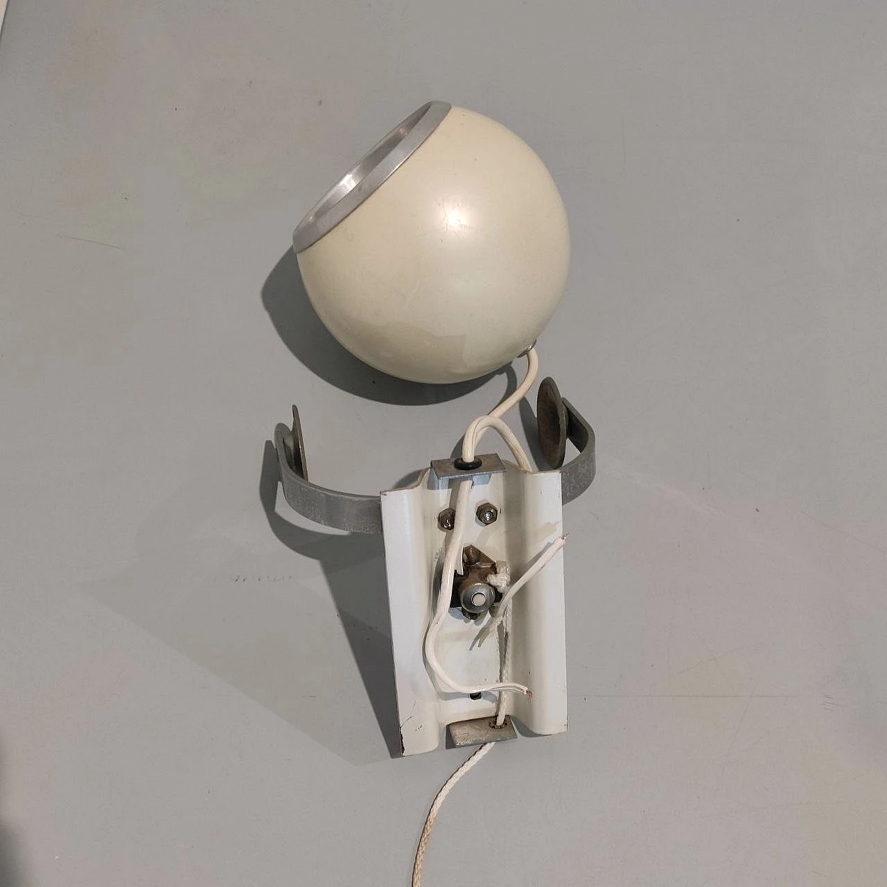 Coppia di applique orientabili di Stilnovo, anni '50 8