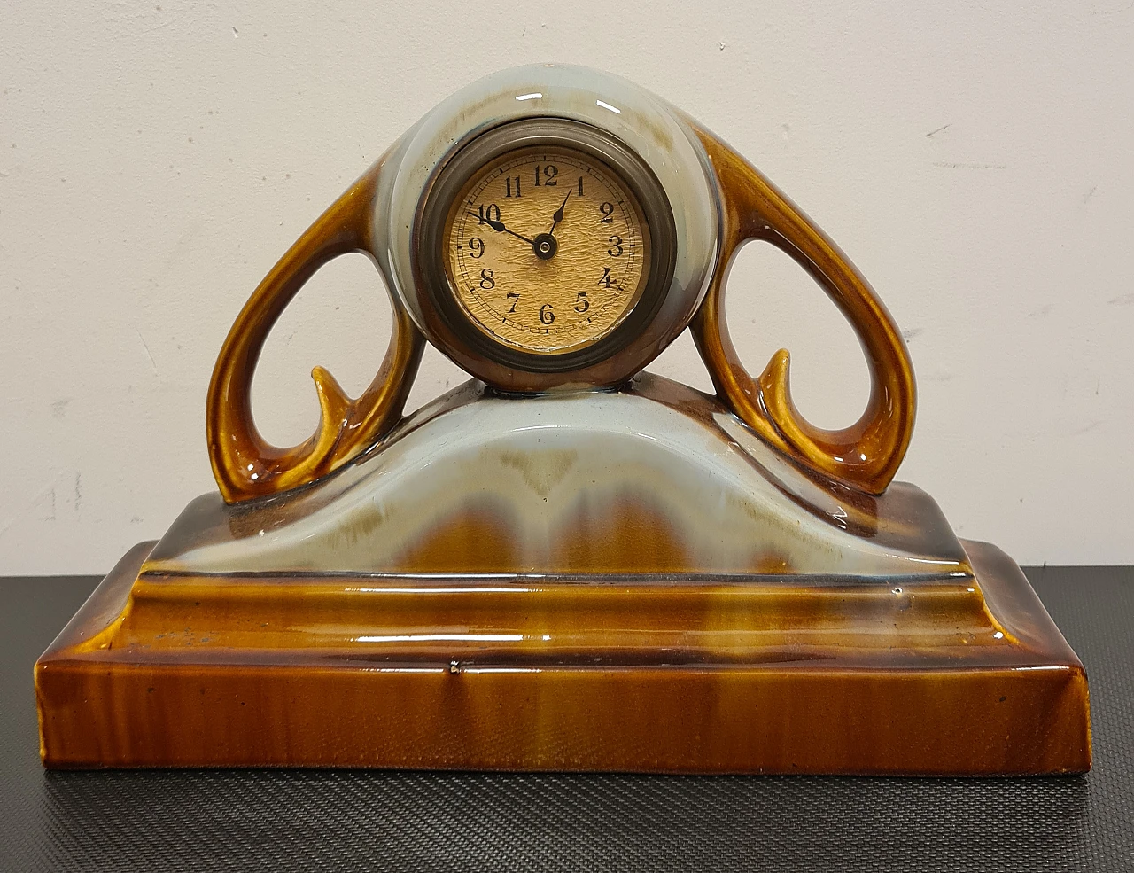 Glazed ceramic table clock, 1940s 2