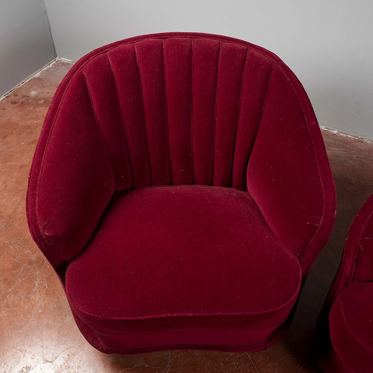 Pair of velvet armchairs in the style of Gio Ponti, 1940s 8
