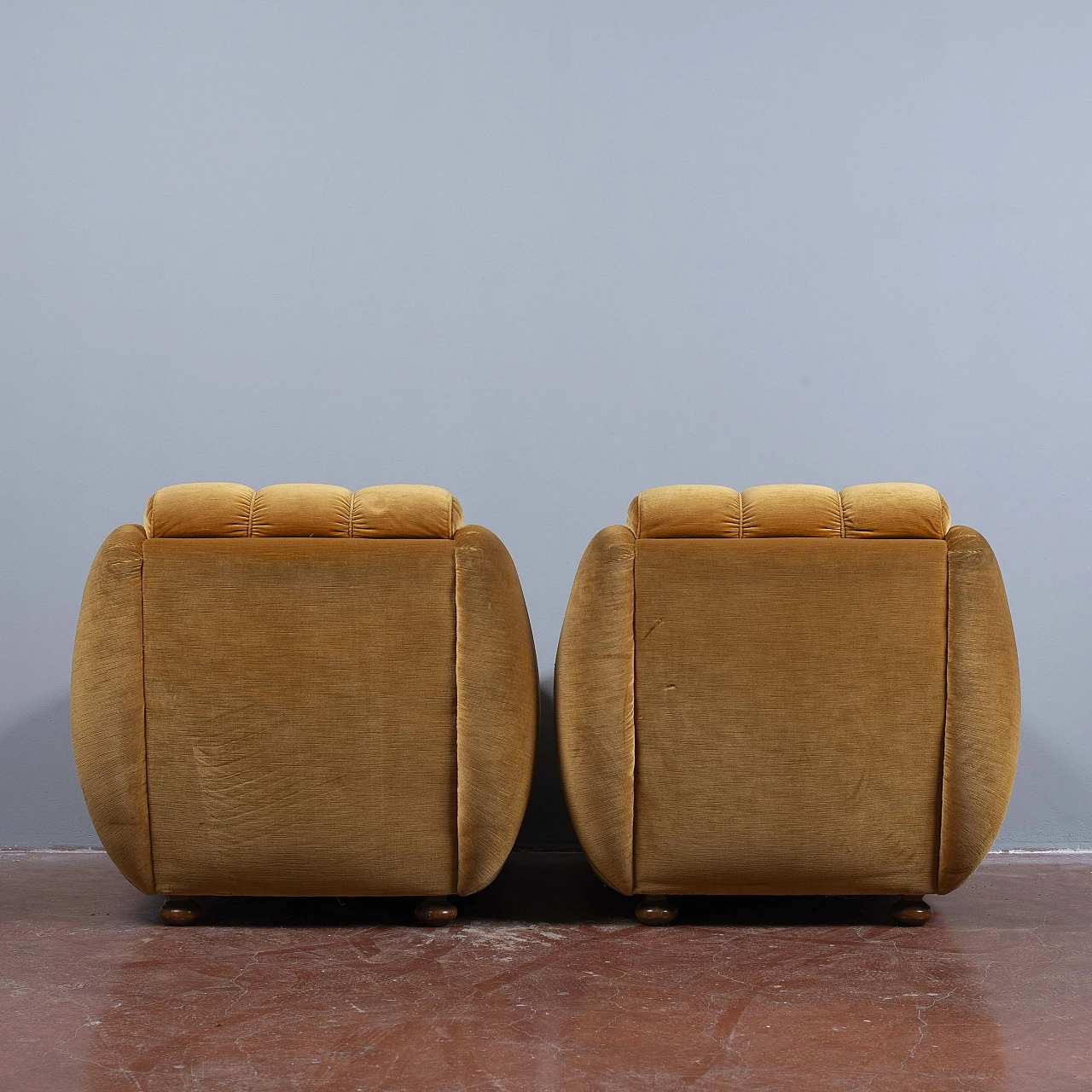 Pair of beige velvet armchairs, 1950s 3