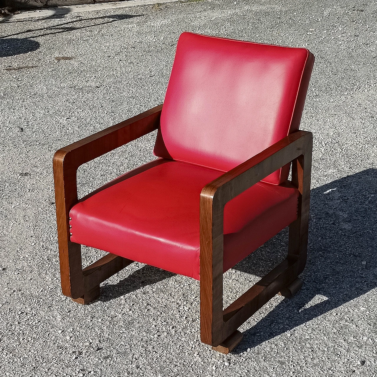 Art Deco wood and red leather armchair, 1920s 1