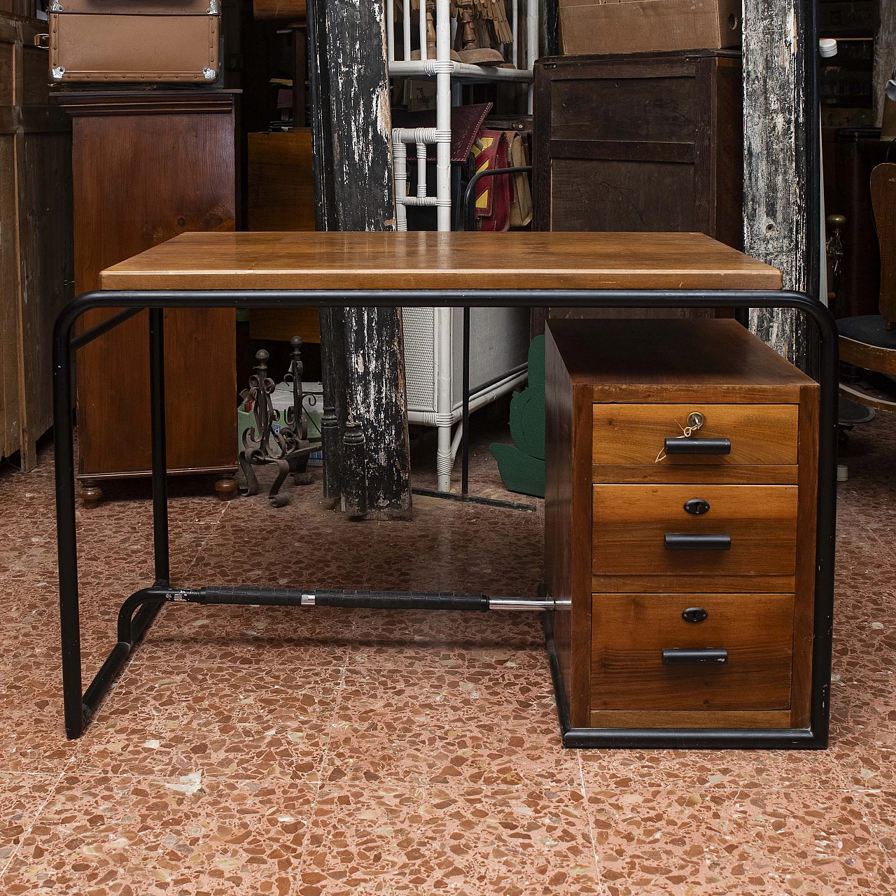 Metal and wood desk in the style of Giuseppe Pagano, 1940s 1