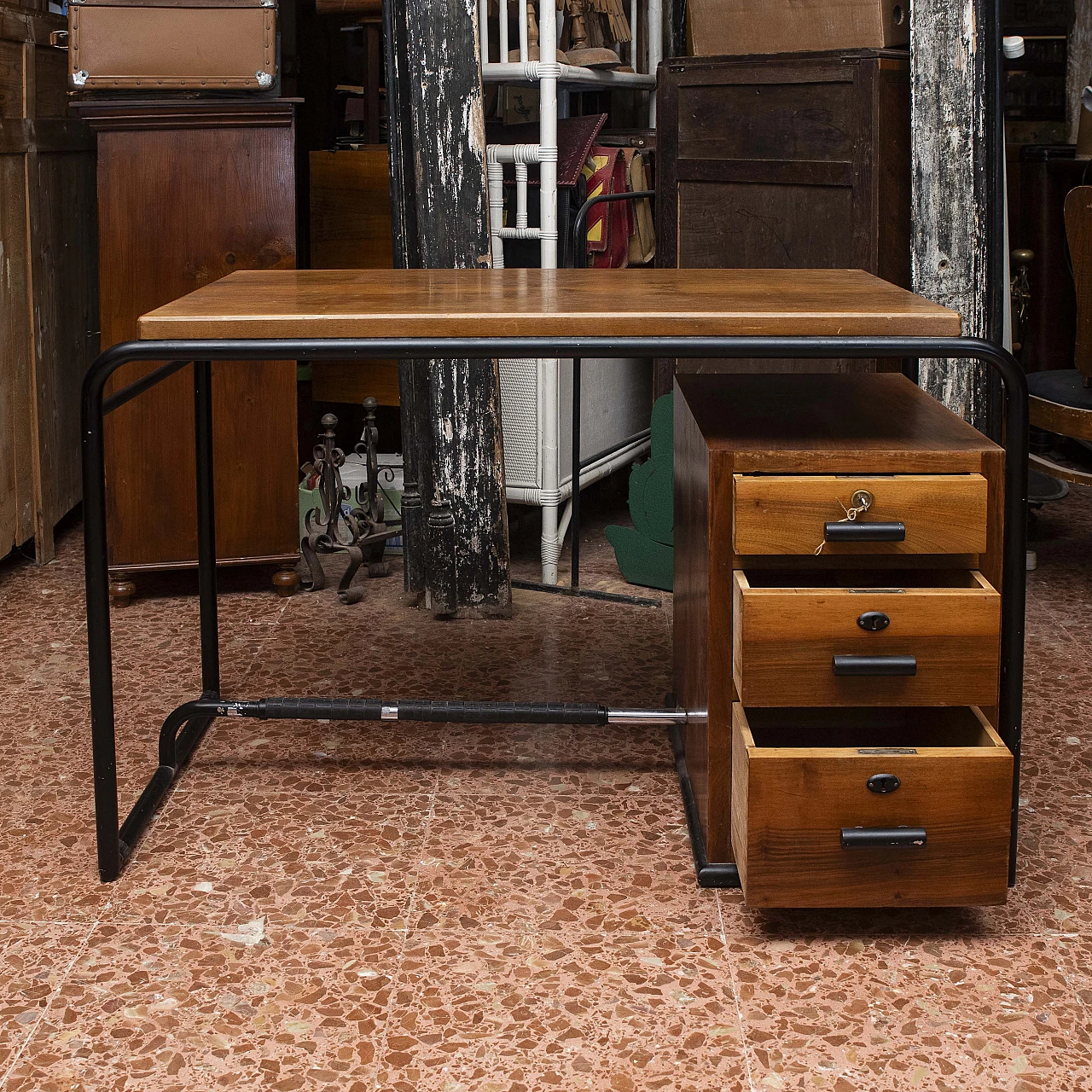 Metal and wood desk in the style of Giuseppe Pagano, 1940s 2