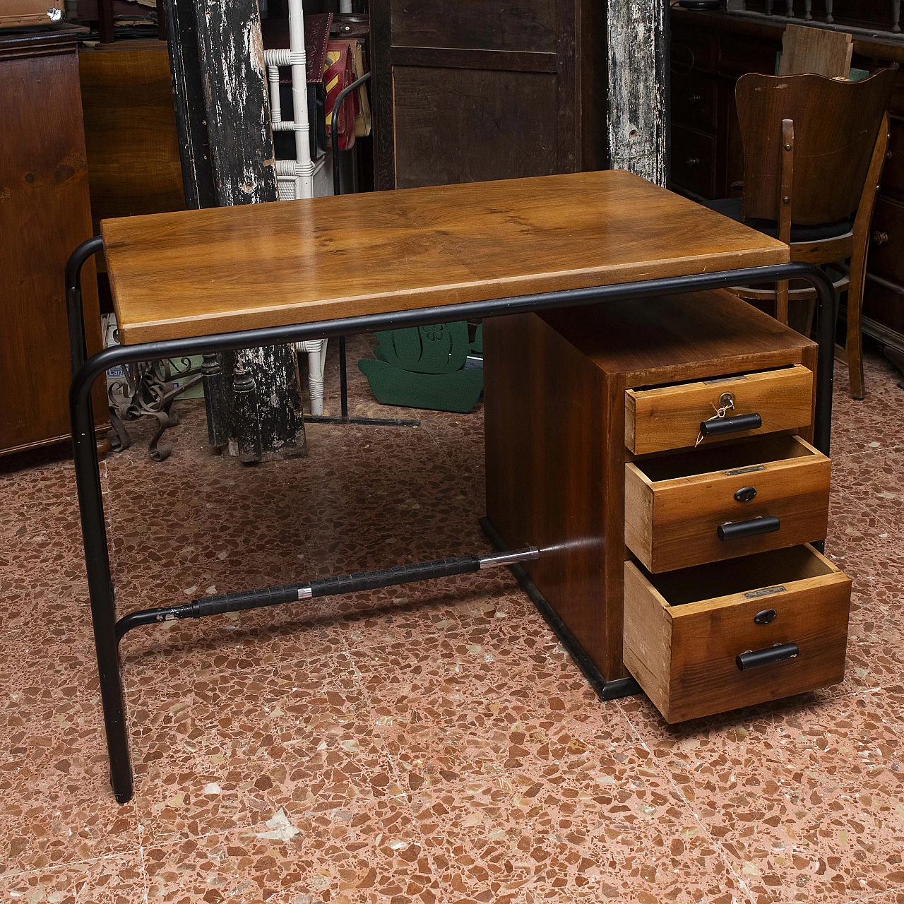 Metal and wood desk in the style of Giuseppe Pagano, 1940s 3