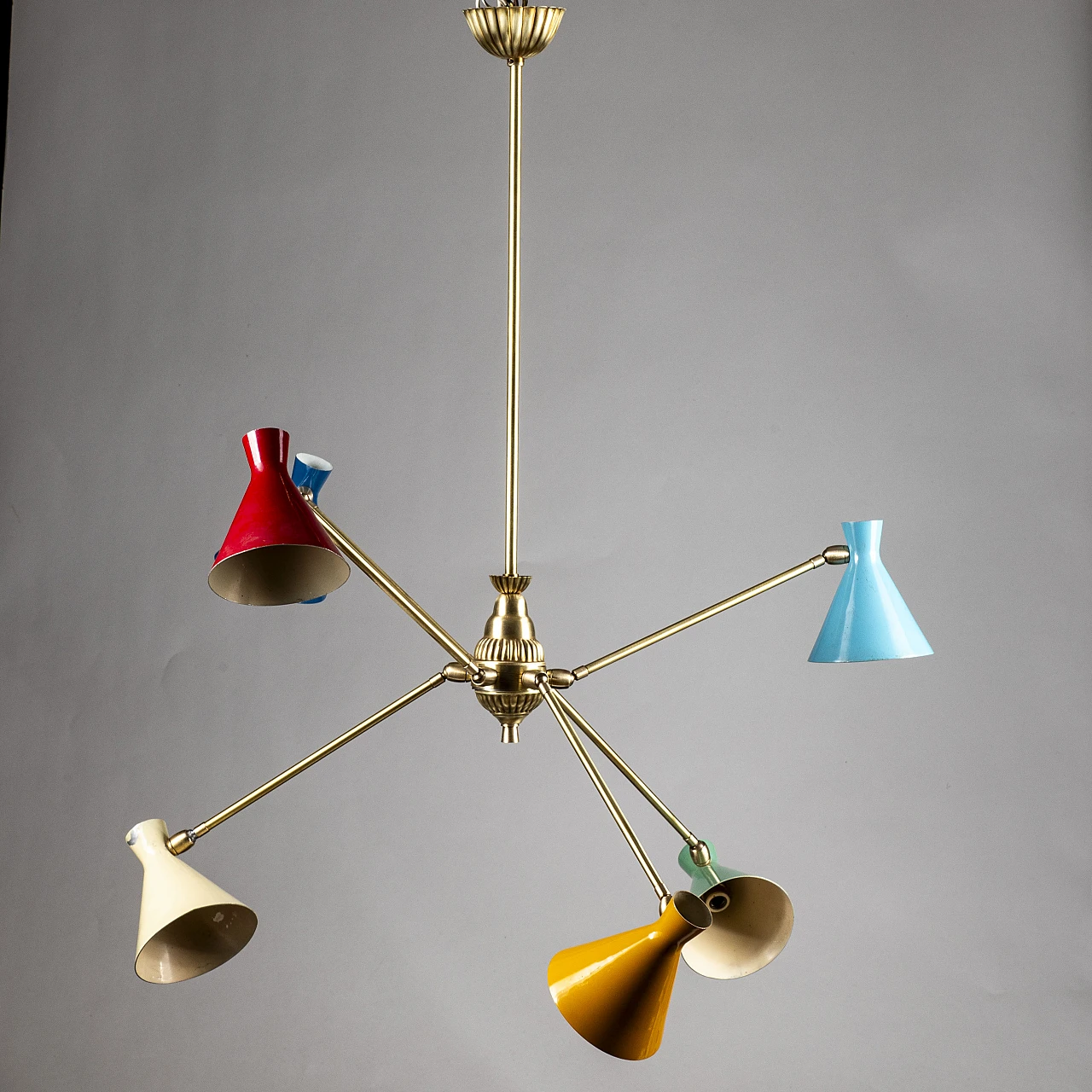 Lampadario in ottone e latta multicolore di Stilnovo, anni '50 2