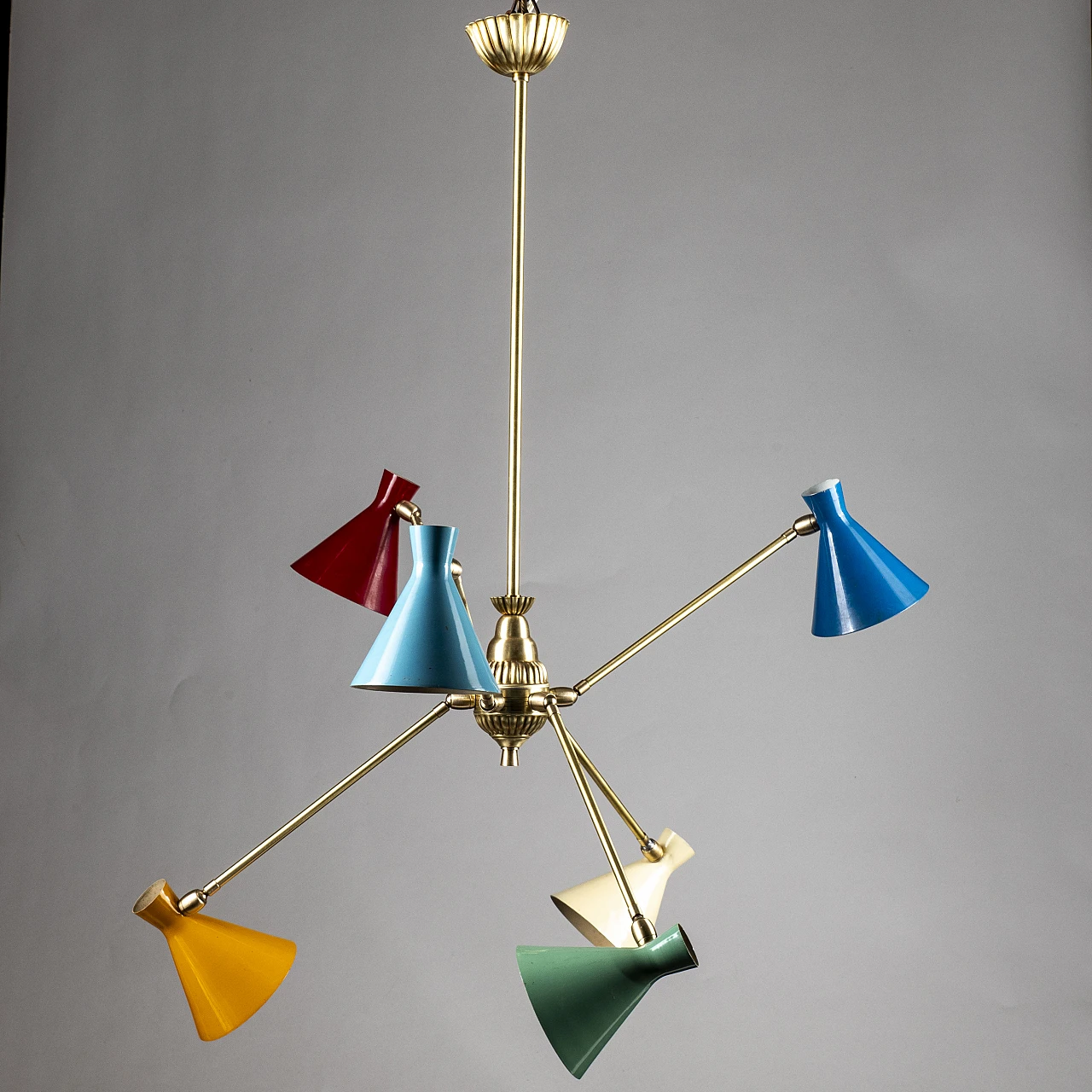 Lampadario in ottone e latta multicolore di Stilnovo, anni '50 5