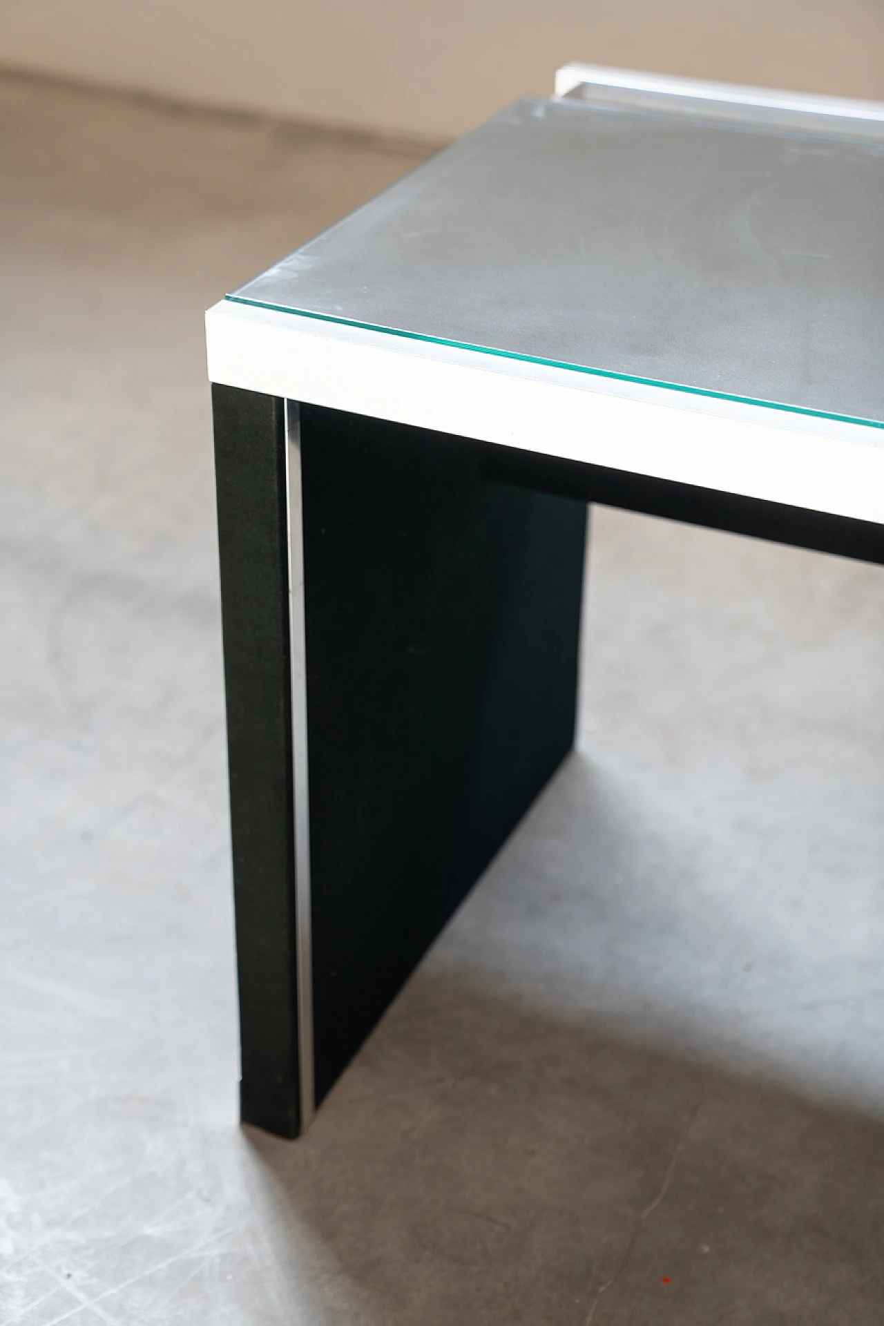 Glass and aluminum desk by Guido Faleschi for Mariani, 1970 3
