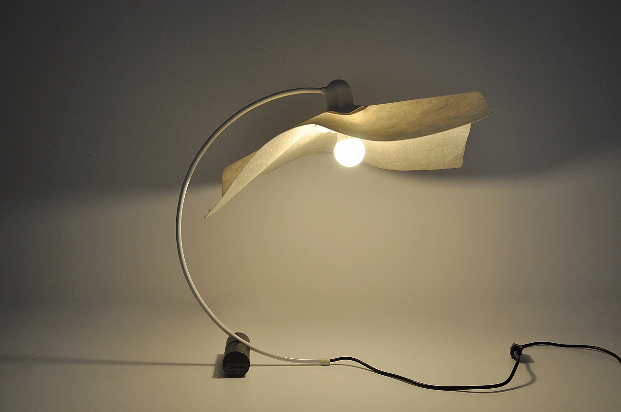 Lampada da tavolo Area Curvea di Mario Bellini per Artemide, anni '70 4