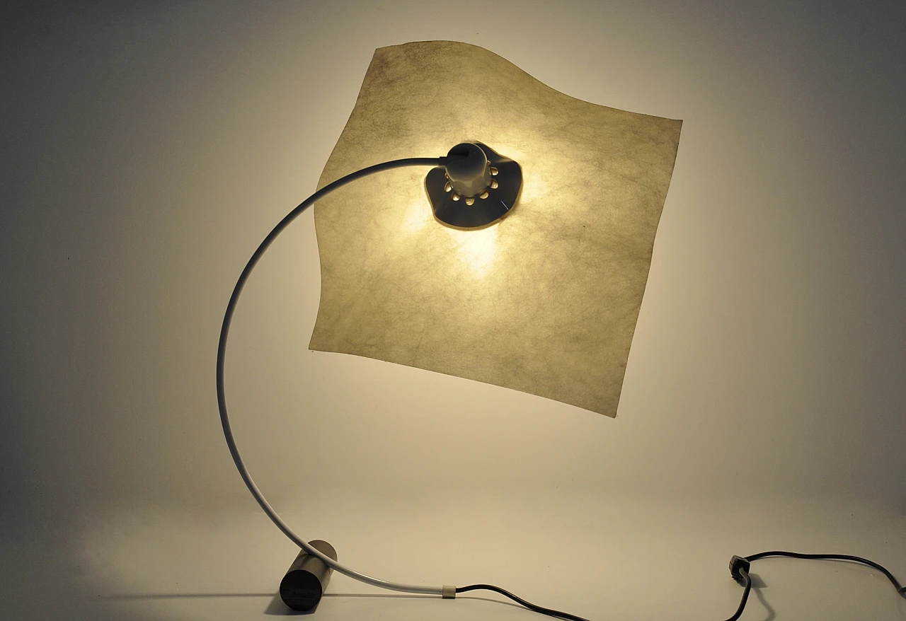 Lampada da tavolo Area Curvea di Mario Bellini per Artemide, anni '70 6