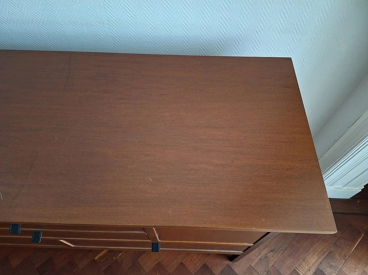 Tanganika walnut sideboard by Giorgetti, 1990s 10