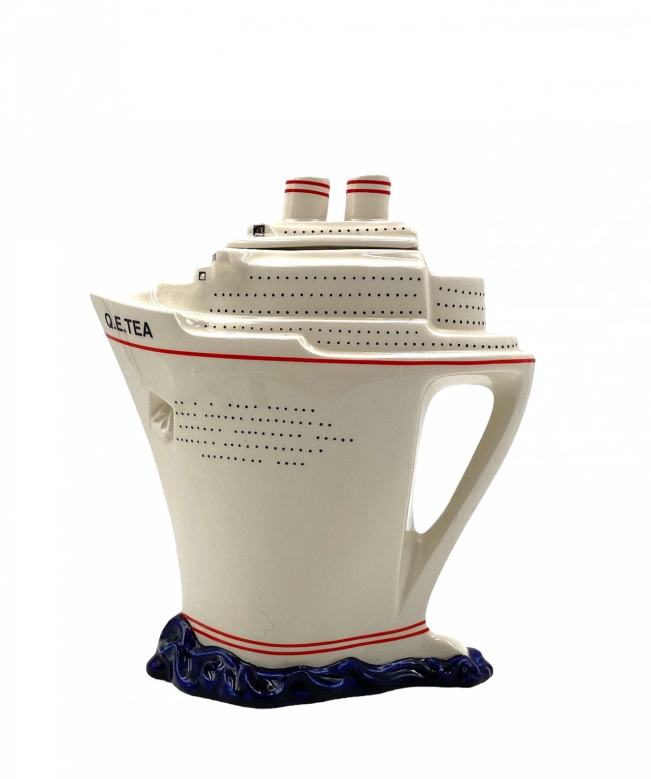 Queen Elizabeth II cruise ship teapot by Paul Cardew 10