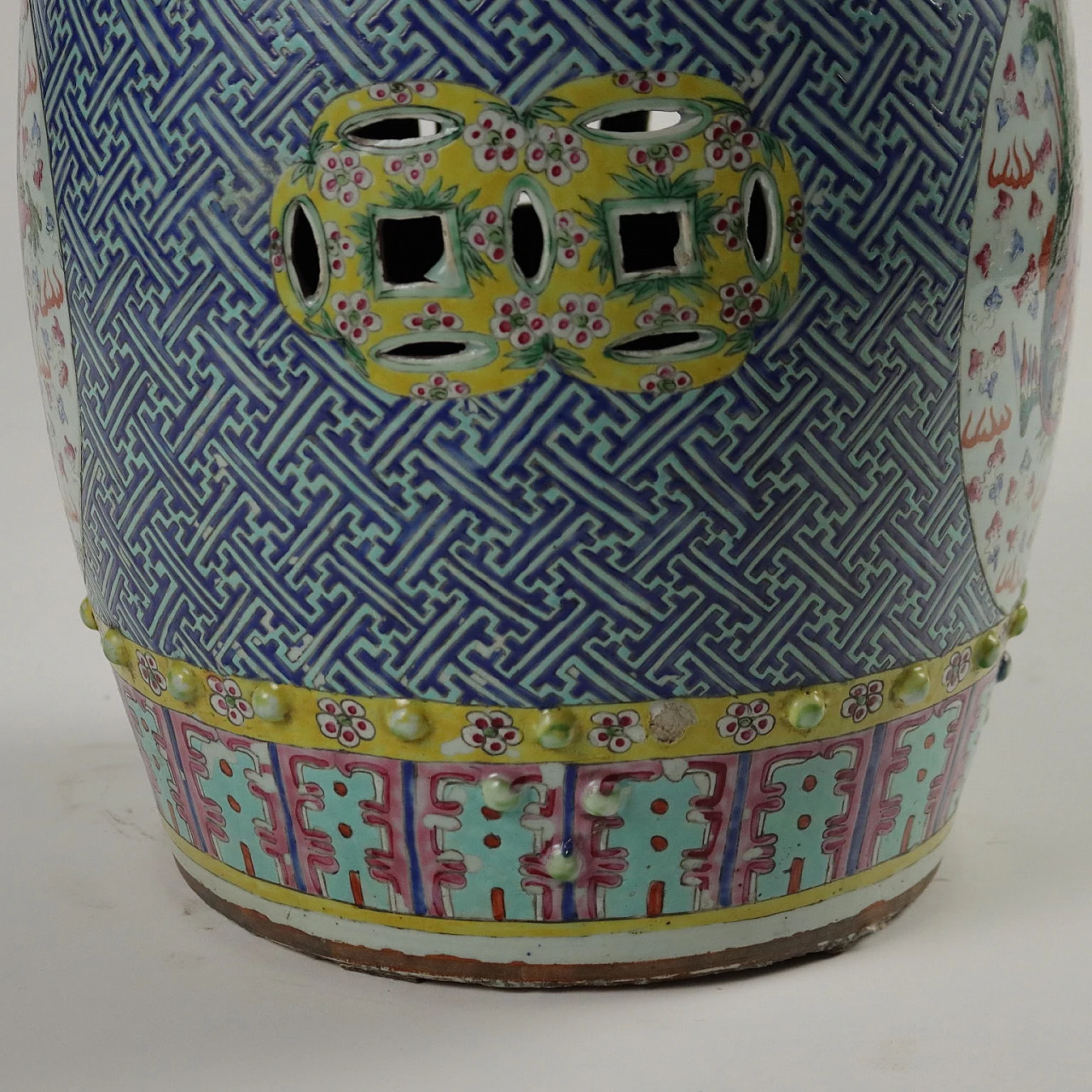 Sgabello in porcellana decorato con drago e fenice, '800 10