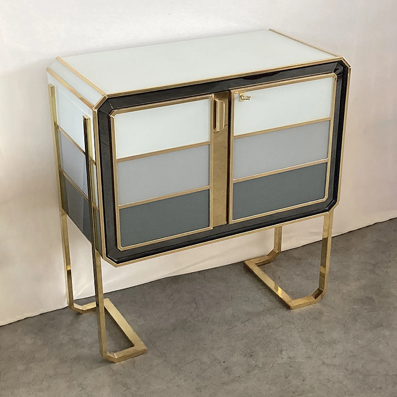 Wooden sideboard with two doors and covered in glass, 1980s 3