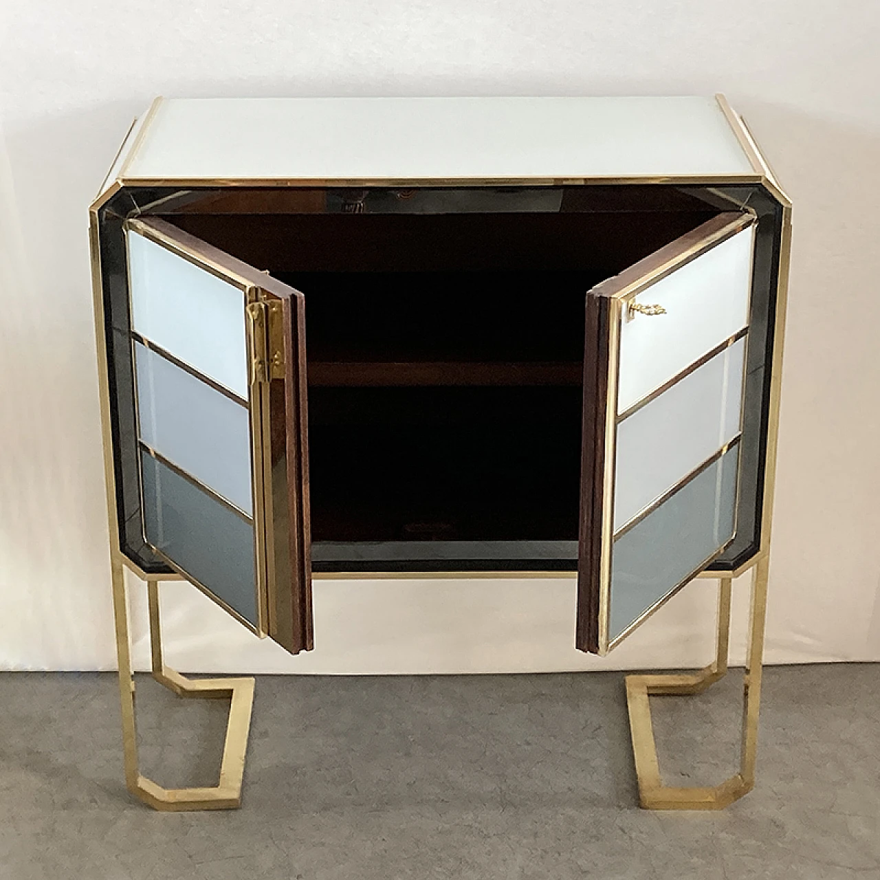Wooden sideboard with two doors and covered in glass, 1980s 4