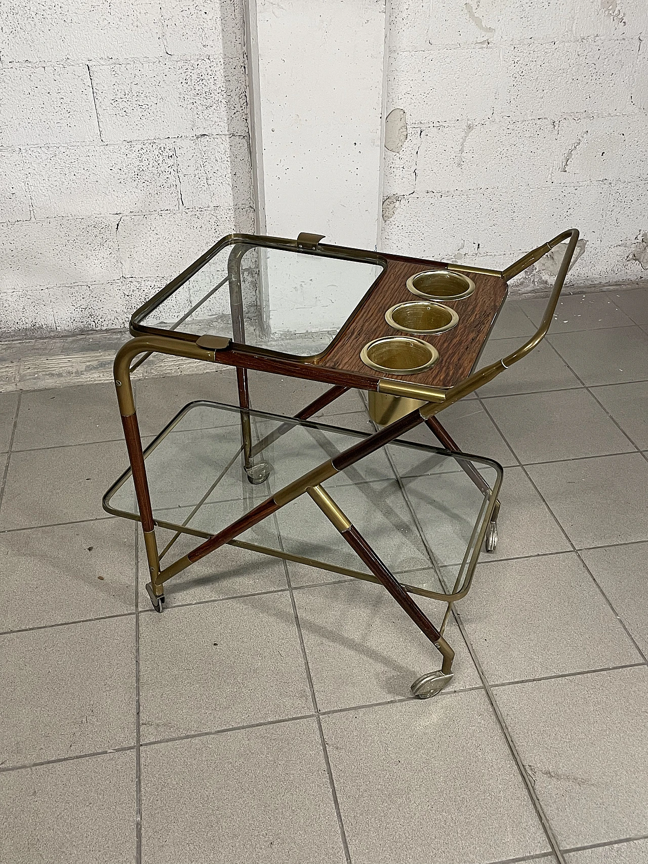 Bar cart in glass, wood and brass, 1950s 4