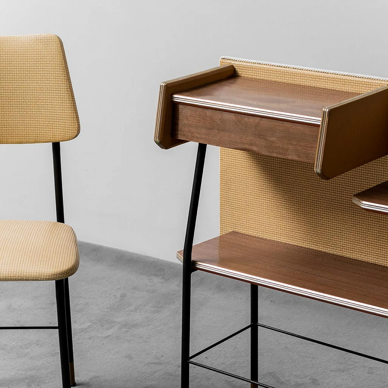 Pair of chairs with wood and metal console, 1960s 2