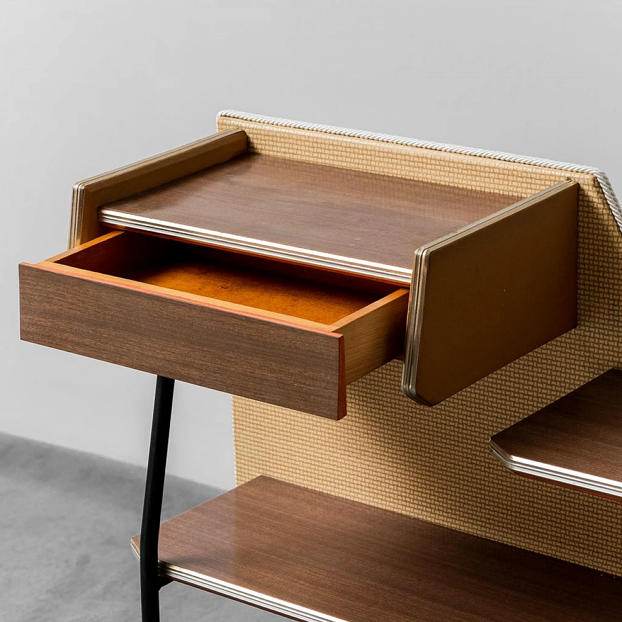 Pair of chairs with wood and metal console, 1960s 5