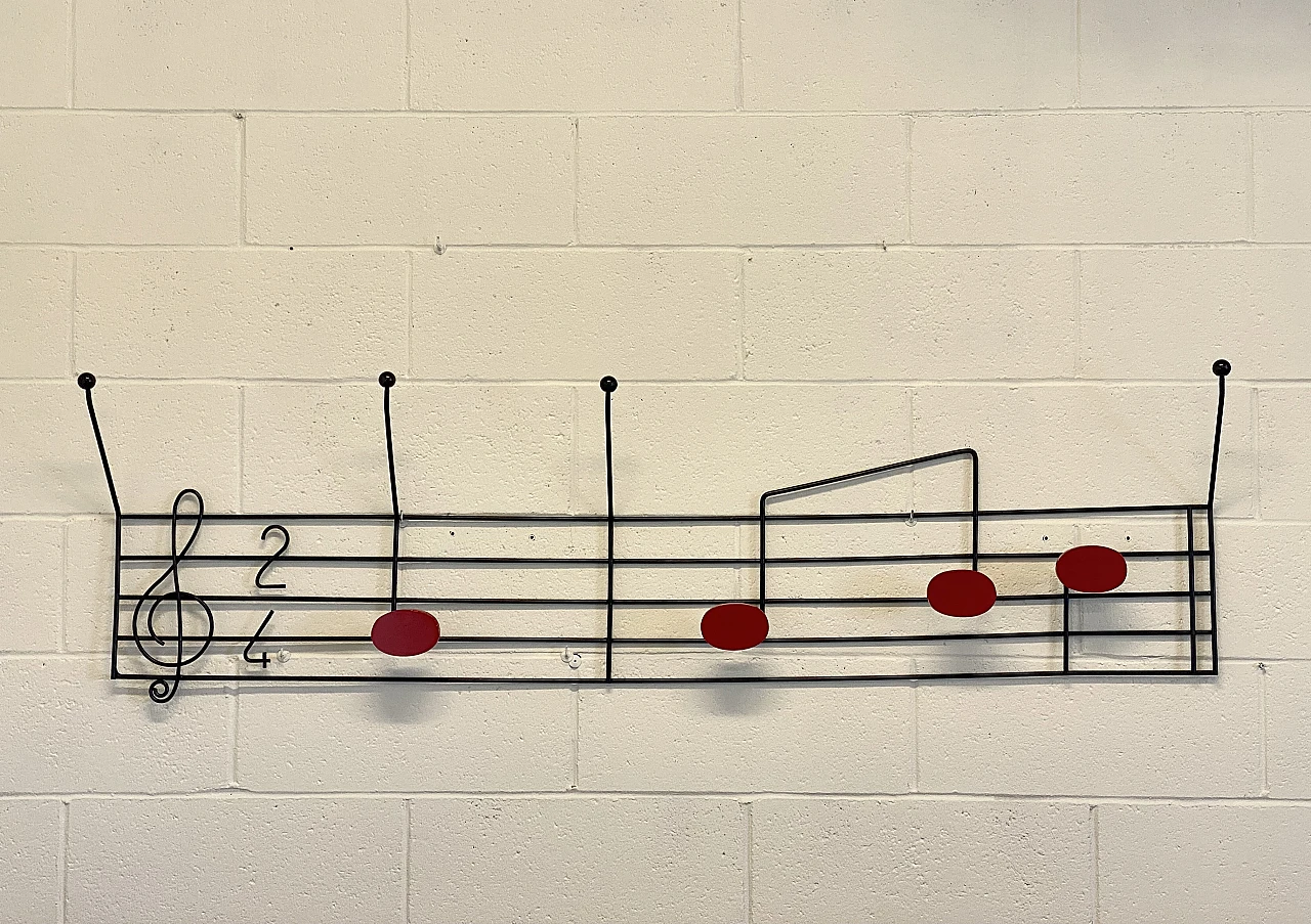 Appendiabiti in ferro e legno a forma di spartito musicale, anni '70 3