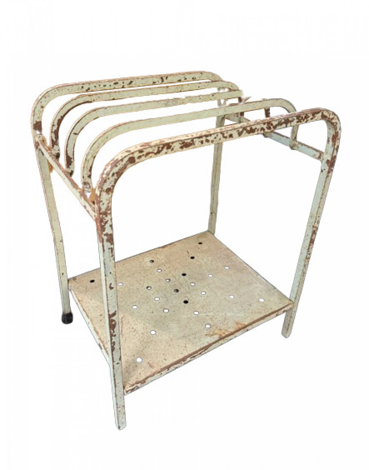 Metal magazine rack 1