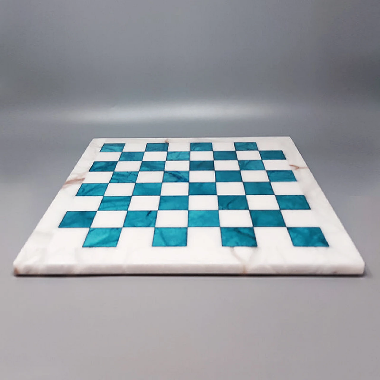 White and turquoise Volterra alabaster chessboard, 1970s 4