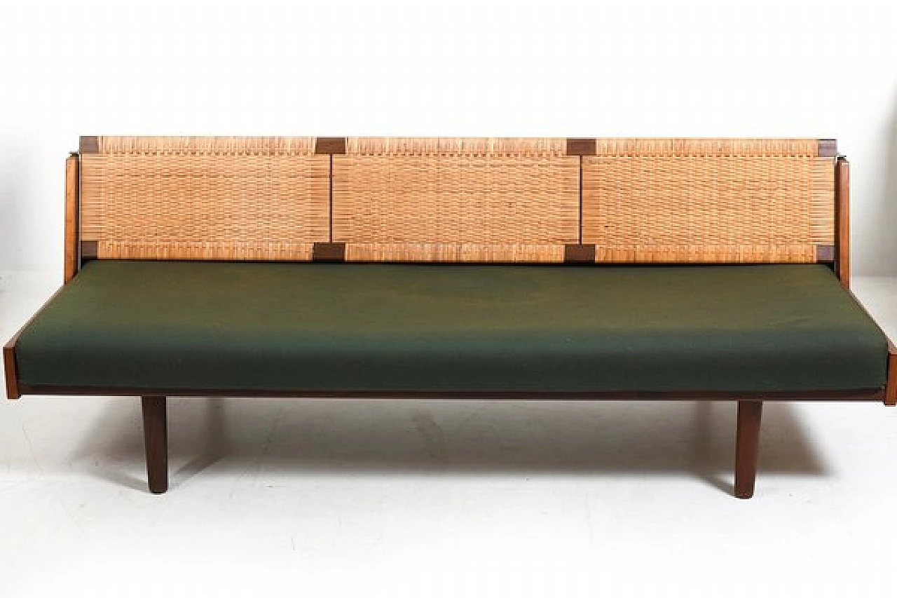 Dormeuse GE-258 in teak di Hans J. Wegner per Getama, anni '50 5