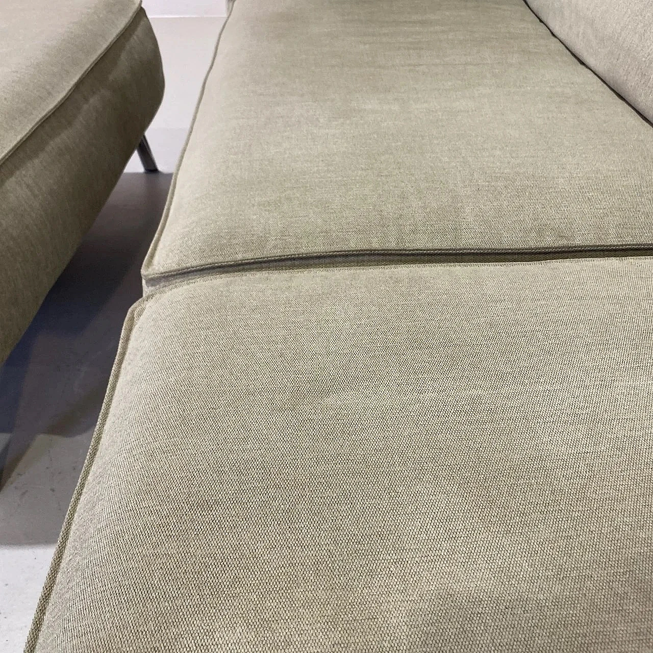 Divano e poggiapiedi Bacio di Cuno Frommherz per Rolf Benz 3