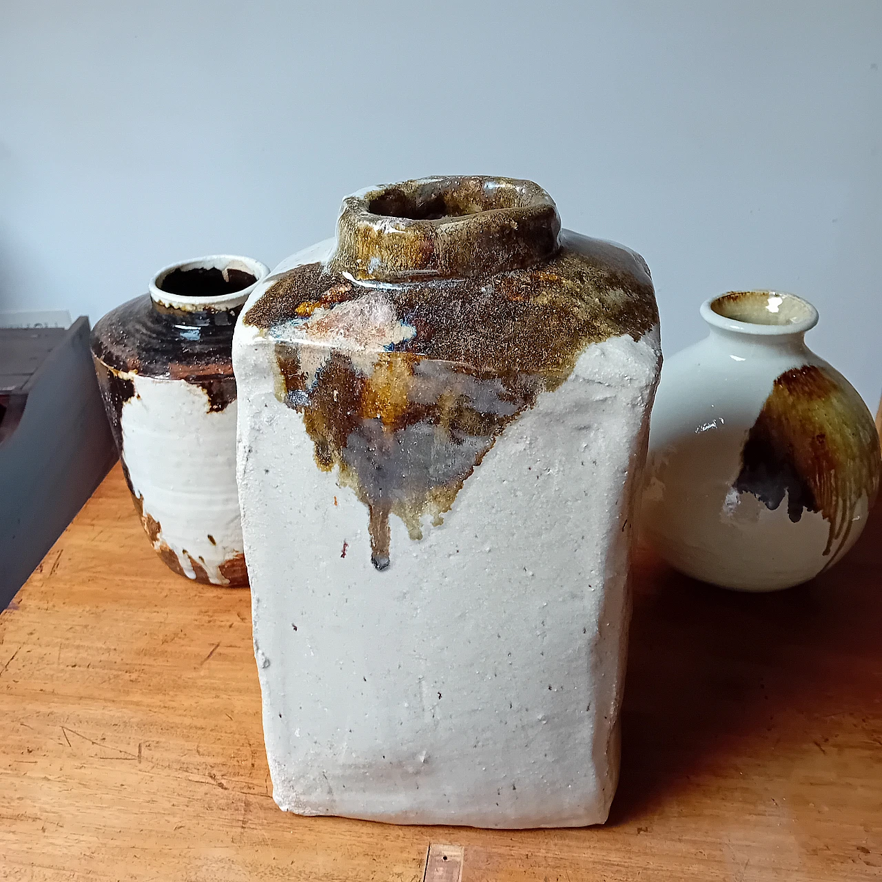 Vaso parallelepipedo in ceramica raku di Musiani Roberto, anni 2000 9