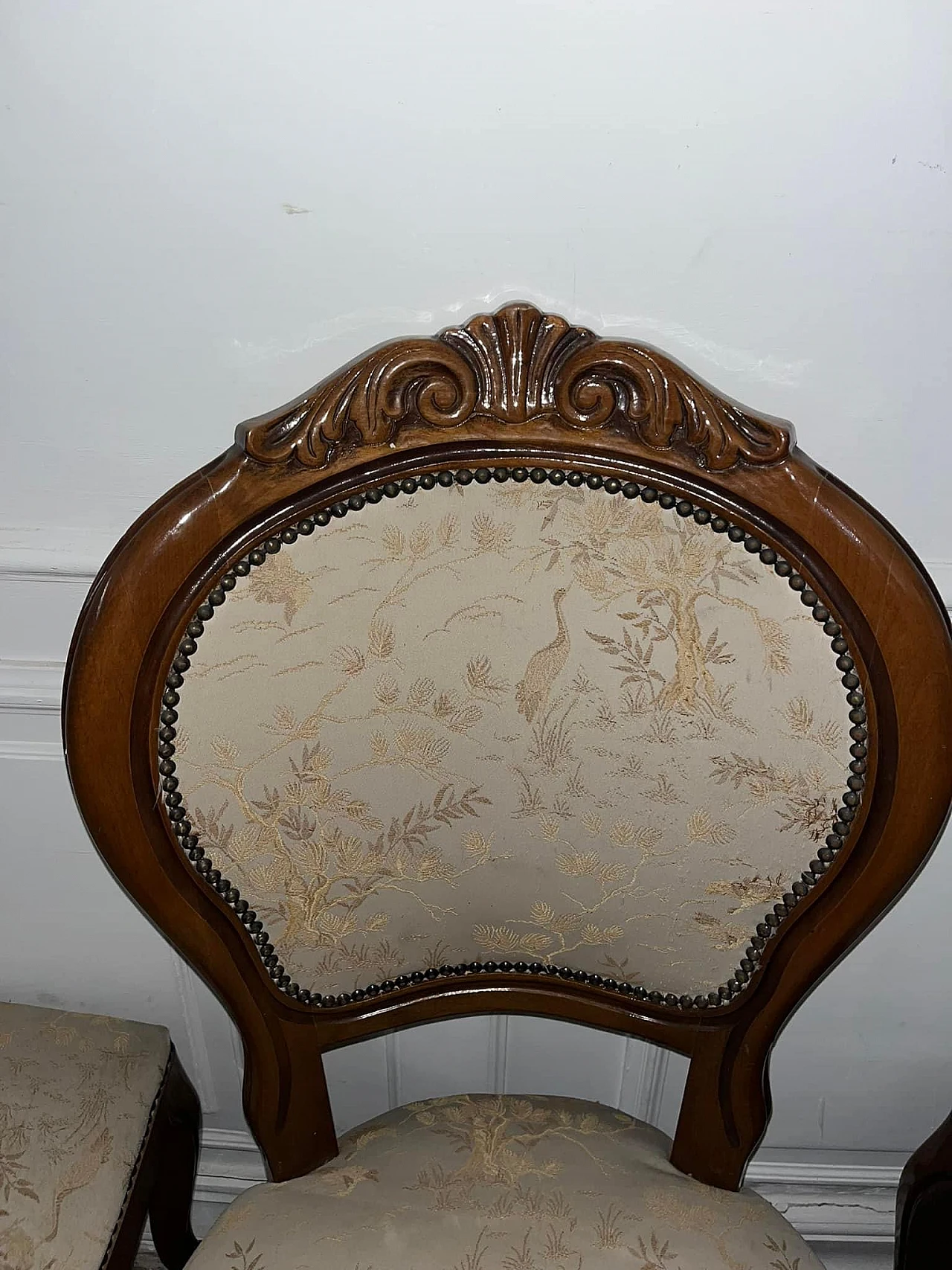 6 Chairs in wood and fabric with floral motifs and swans, 1970s 12