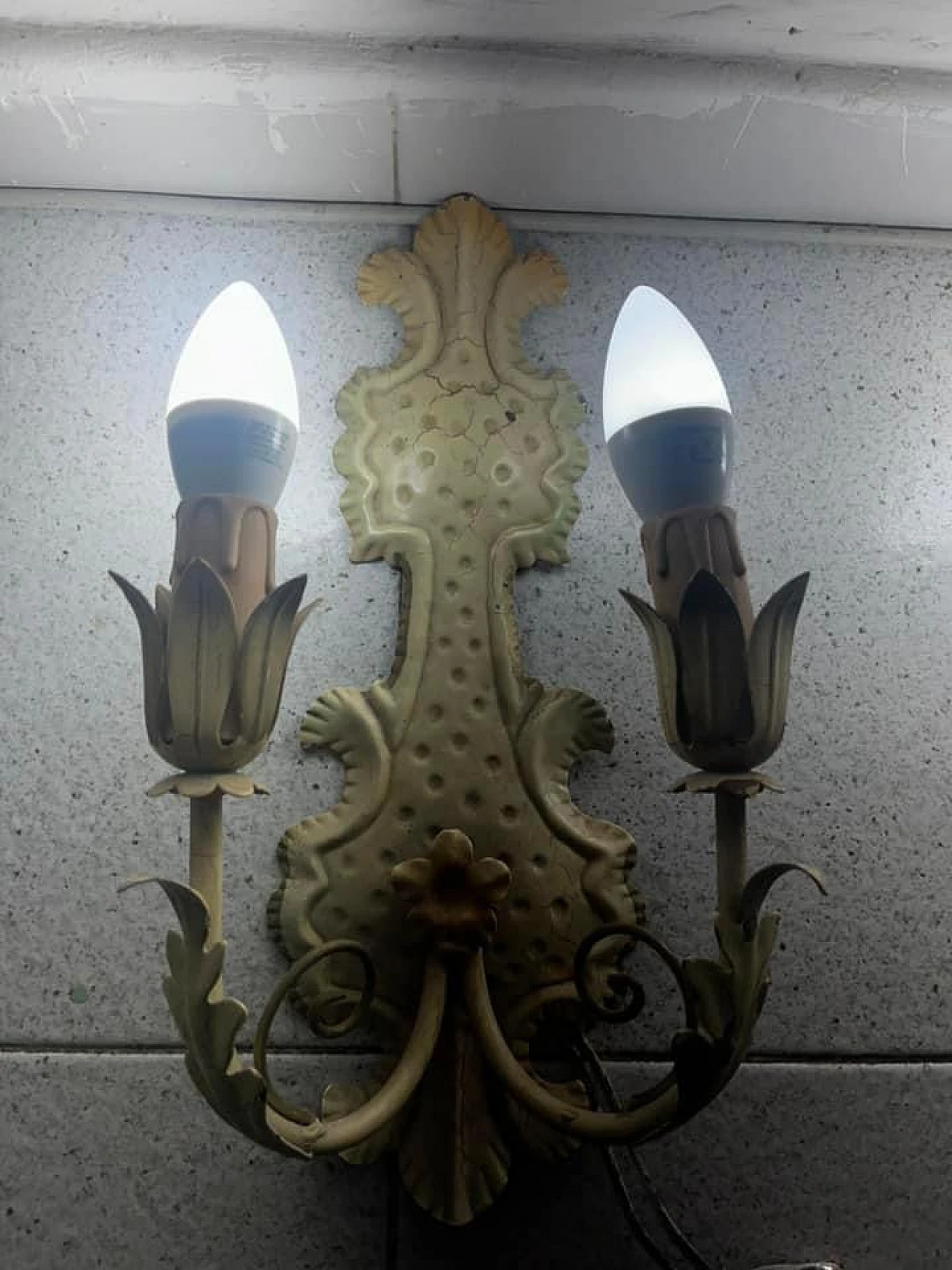 Pair of Venetian style metal wall lights, 1950s 4