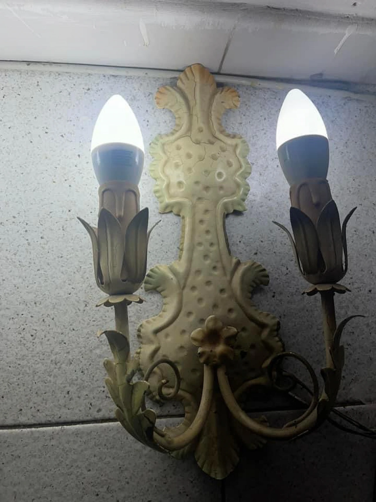 Pair of Venetian style metal wall lights, 1950s 6
