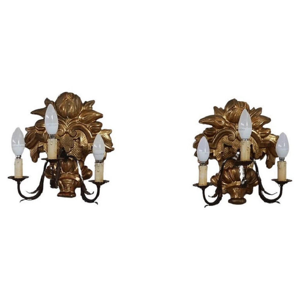 Pair of carved and gilded spruce wall lights 1