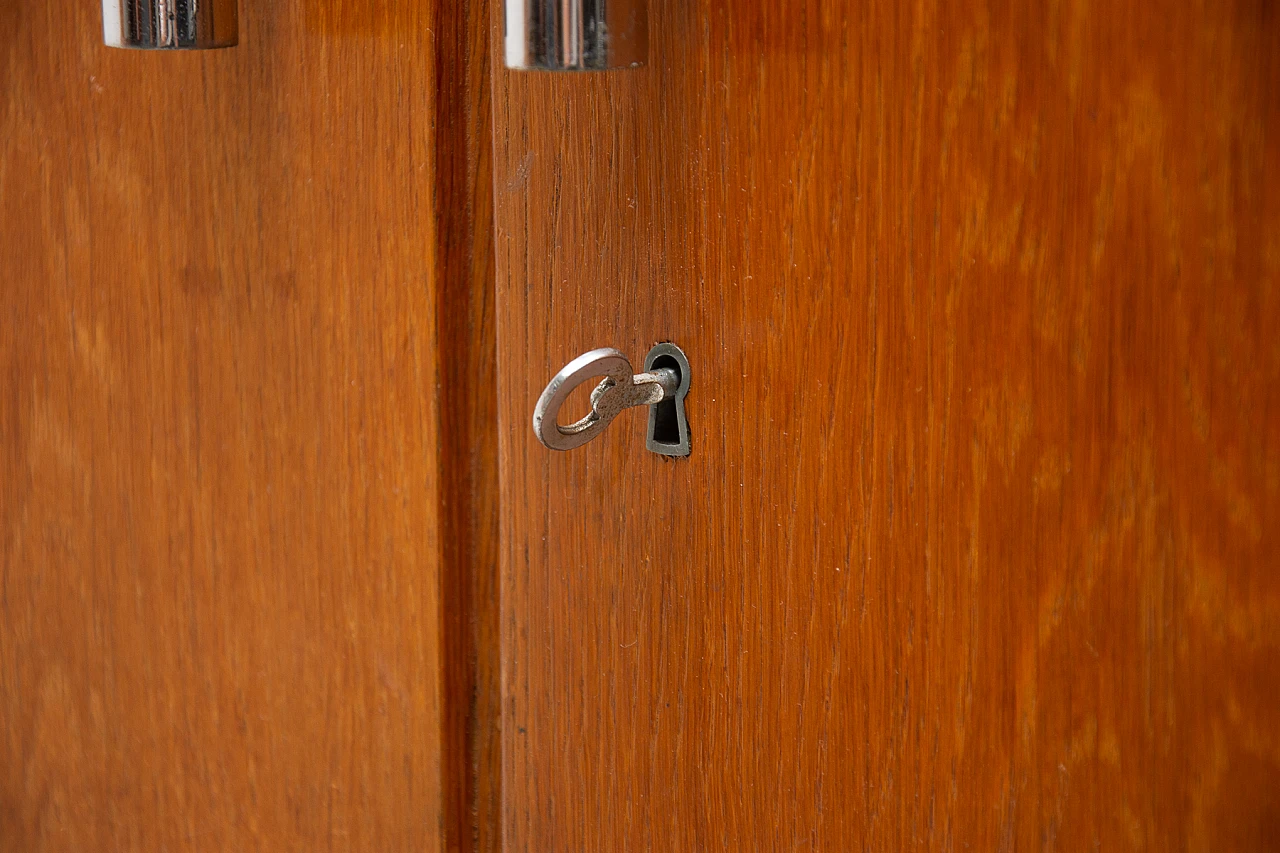 Armadio Bauhaus a due ante di Vichr & Spol per Kovona, anni '50 6