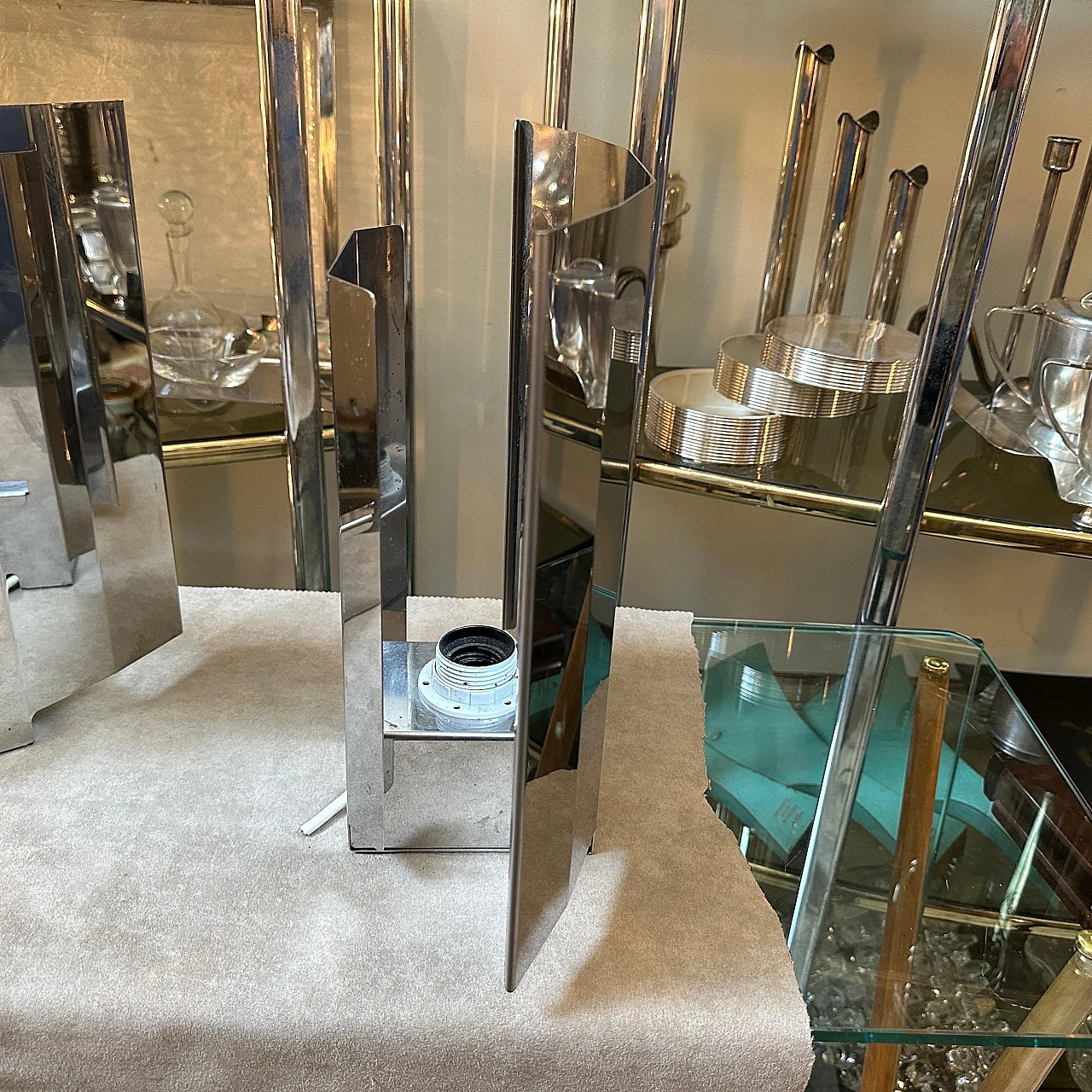 Coppia di applique in acciaio, anni '80 3