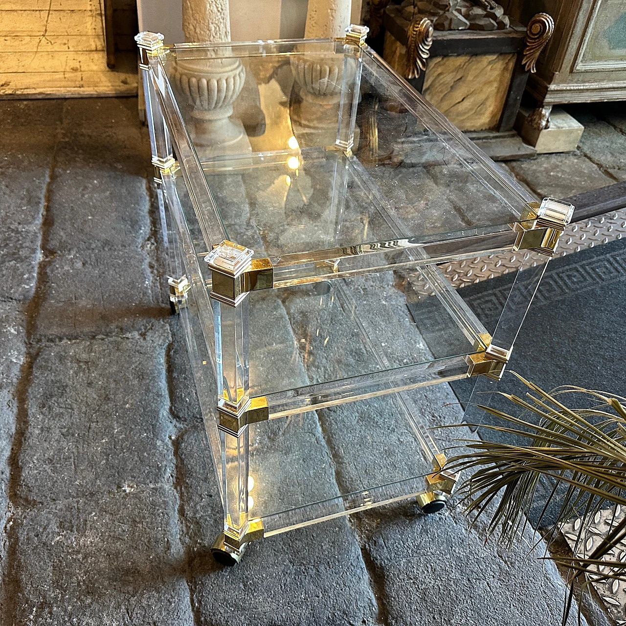 Lucite and brass bar trolley by Fratelli Orsenigo, 1980s 9