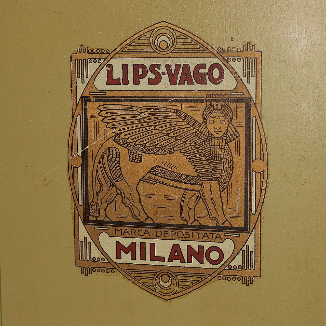 Cassaforte in legno e ferro laccato di Lips Vago Milano 4