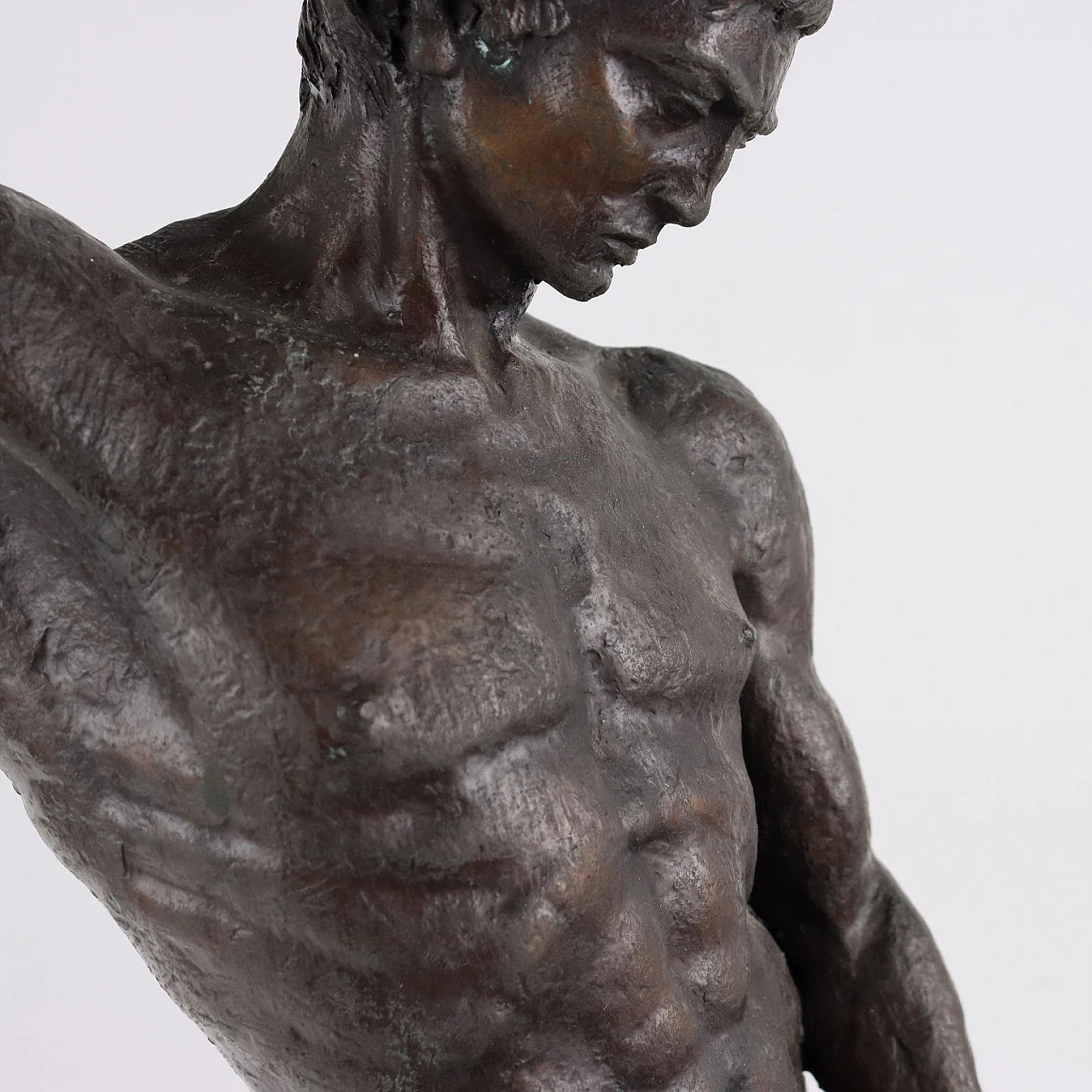 Giannetti, Il Fabbro, nudo maschile, scultura di bronzo e base marmo 4