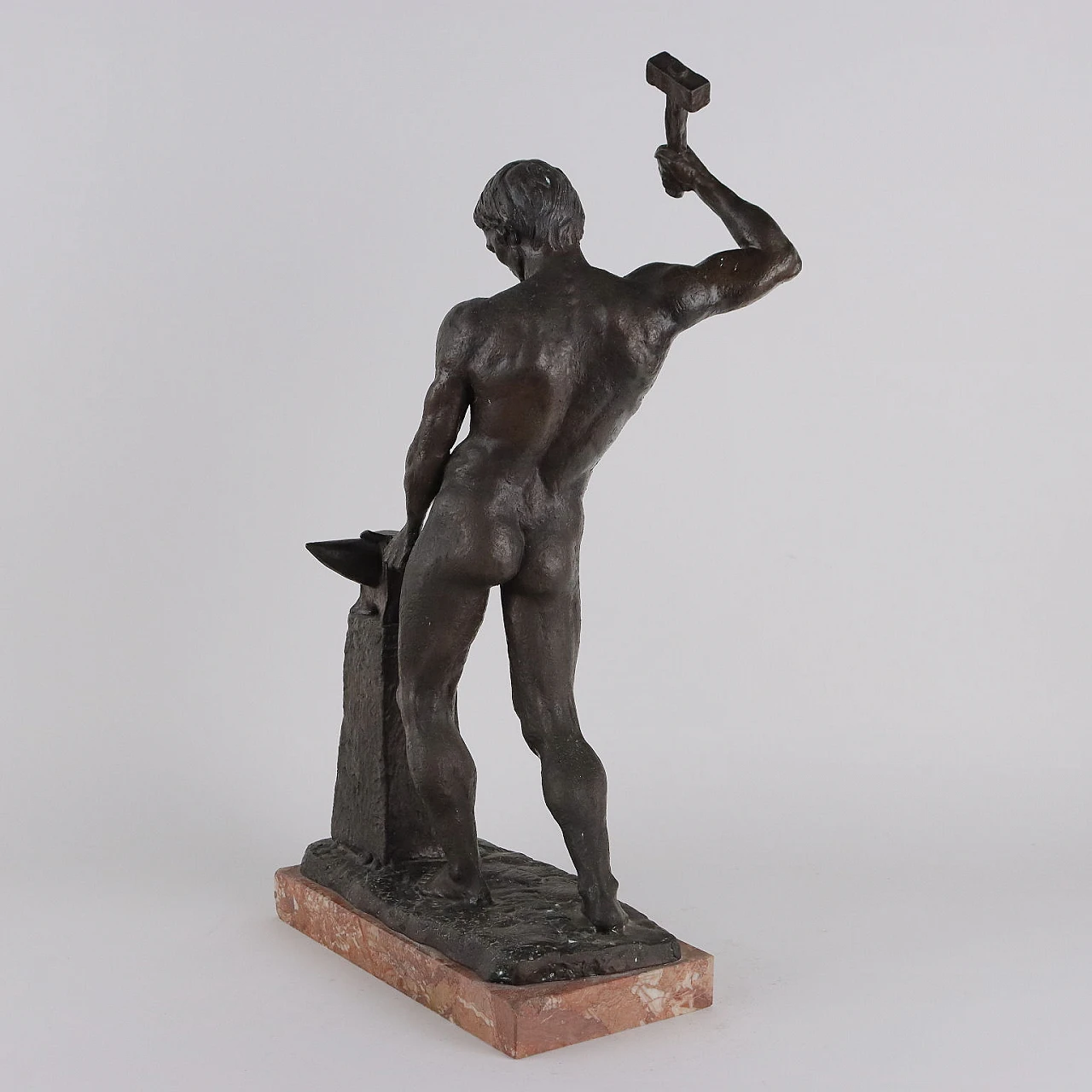 Giannetti, Il Fabbro, nudo maschile, scultura di bronzo e base marmo 7