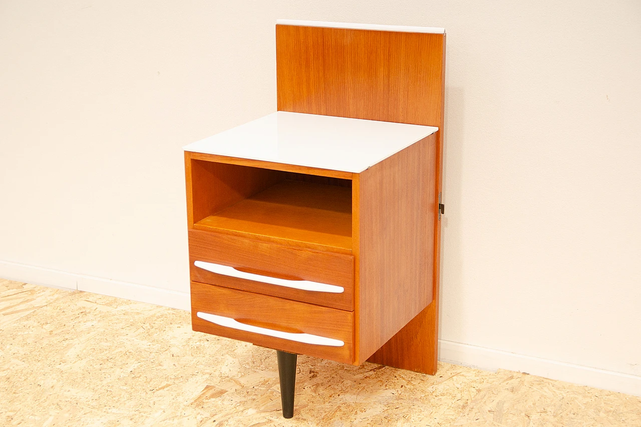 Comodino in legno e vetro di Mojmír Požár per UP Závody, anni '60 5