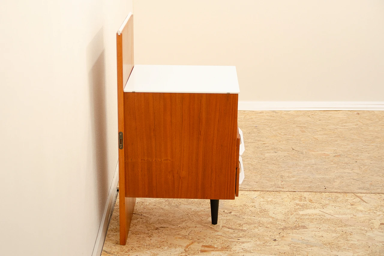 Comodino in legno e vetro di Mojmír Požár per UP Závody, anni '60 7