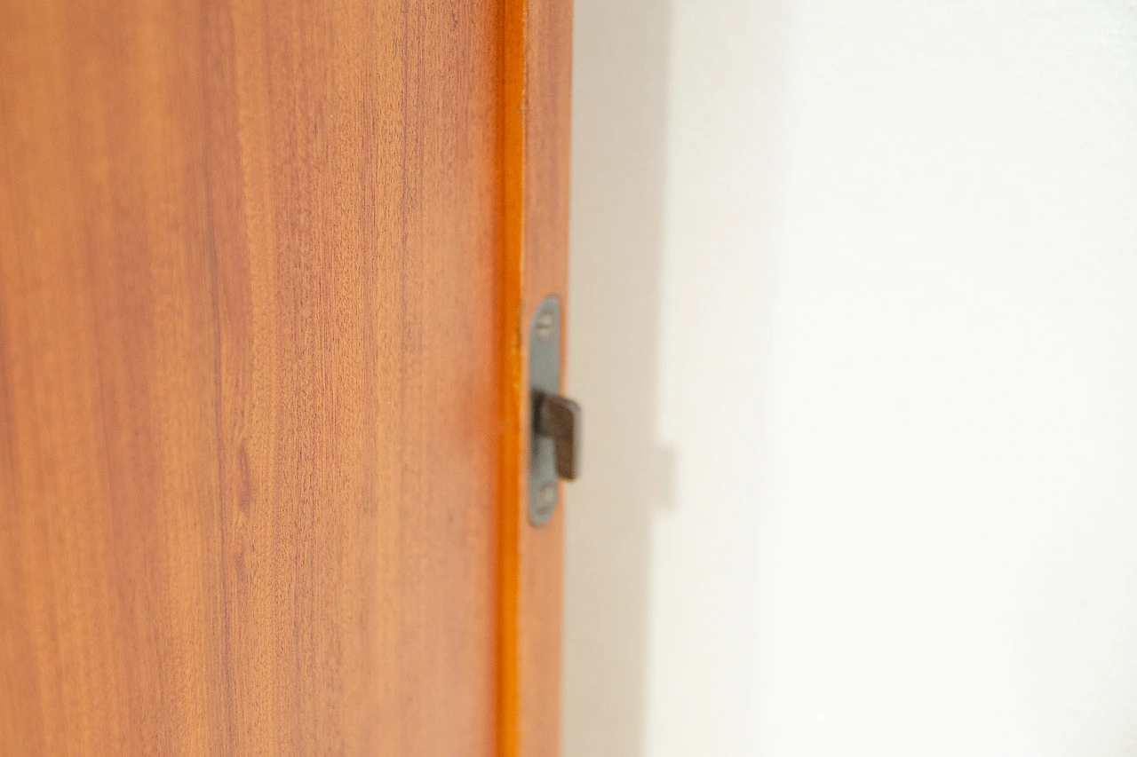 Comodino in legno e vetro di Mojmír Požár per UP Závody, anni '60 8