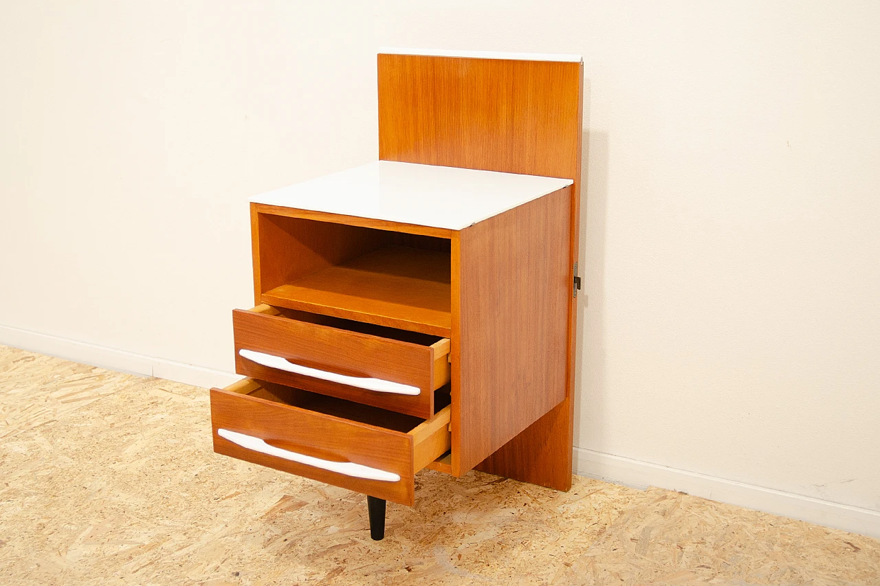 Comodino in legno e vetro di Mojmír Požár per UP Závody, anni '60 12