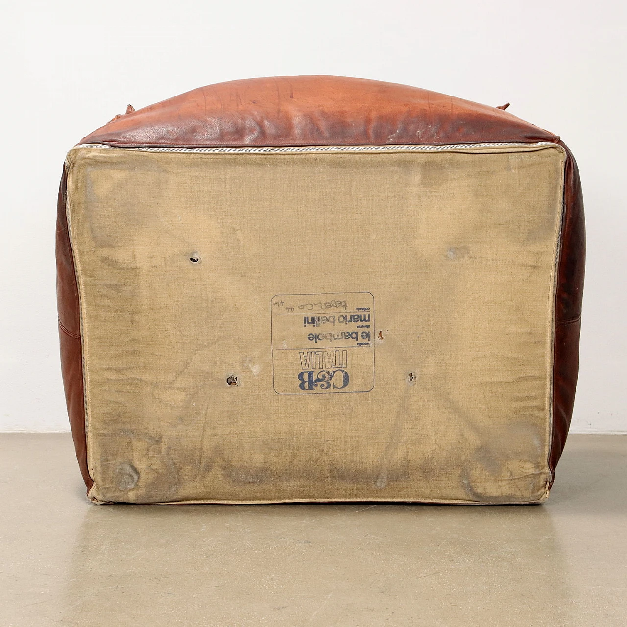 Le Bambole leather armchair by Mario Bellini for C&B Italia, 1970s 6
