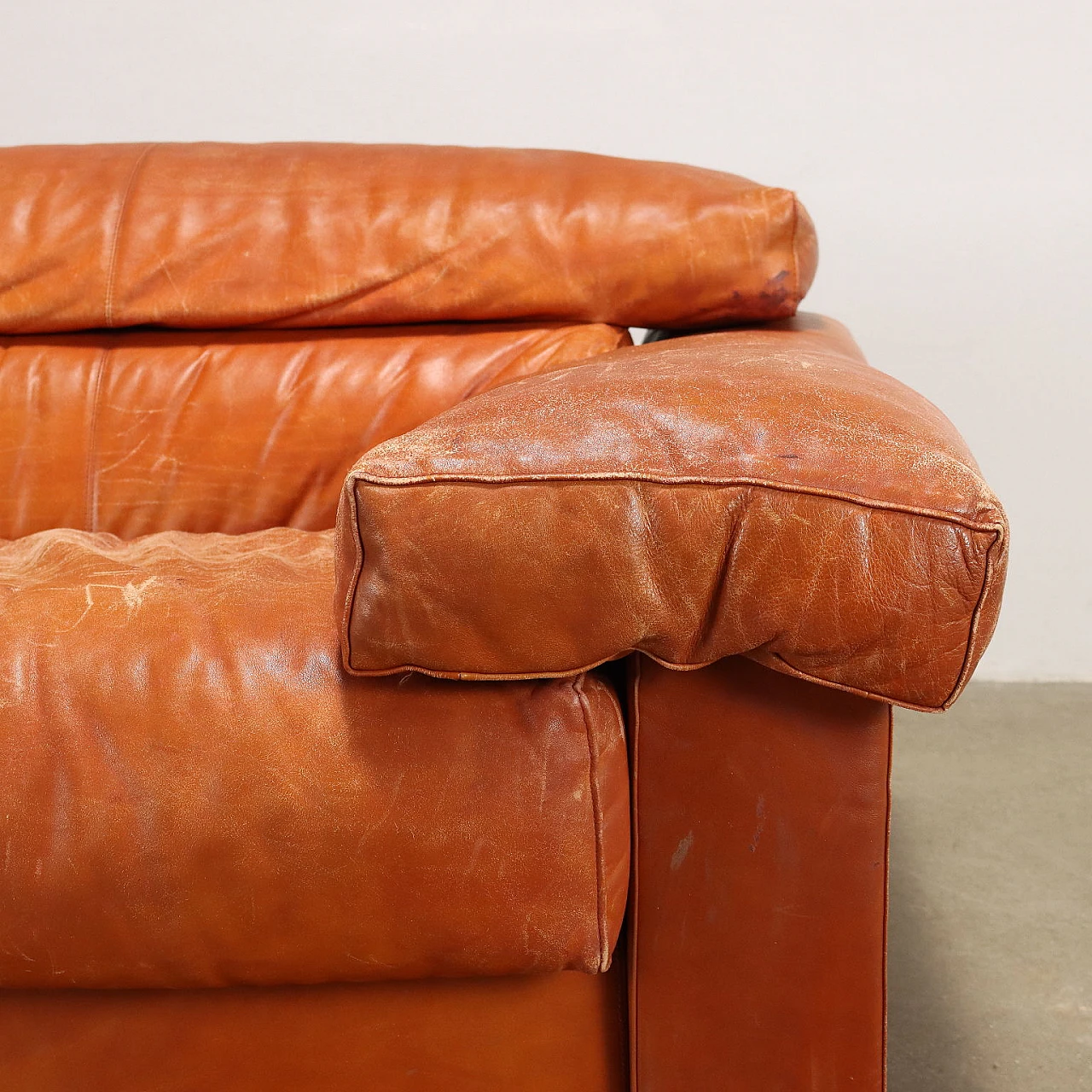 Erasmo leather sofa by Afra e Tobia Scarpa for B&B, 1970s 5
